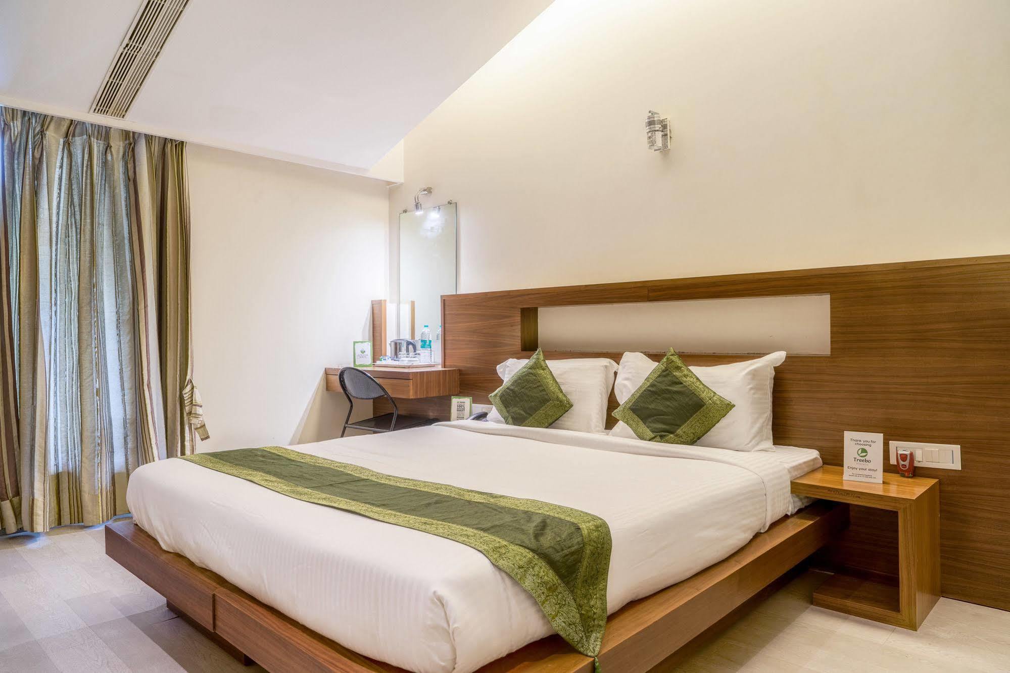 Mint Koregaon Park Next To Osho Ashram Πούνε Εξωτερικό φωτογραφία