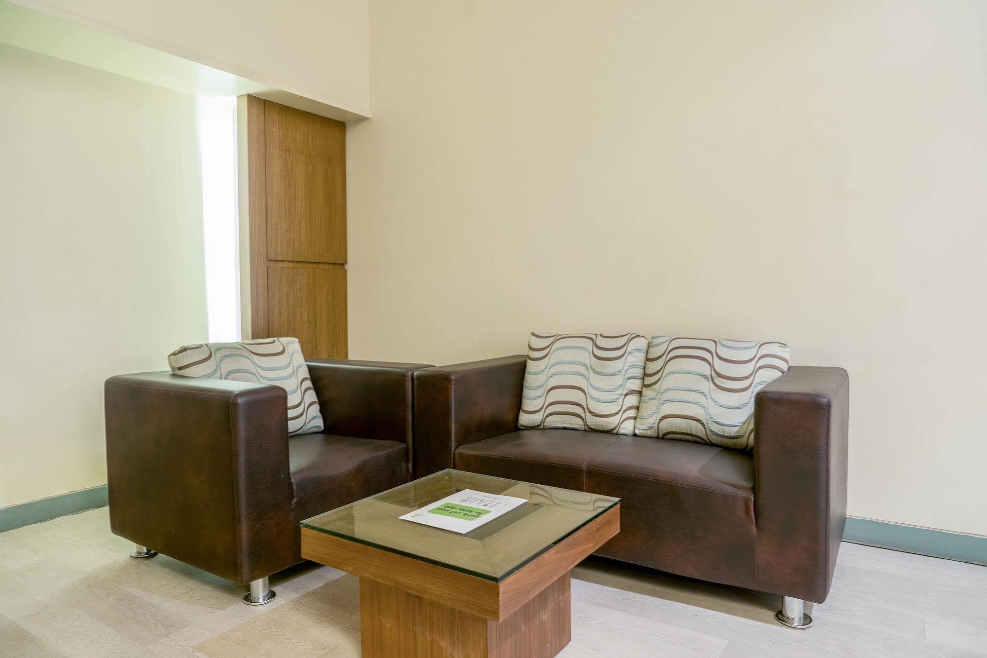 Mint Koregaon Park Next To Osho Ashram Πούνε Εξωτερικό φωτογραφία