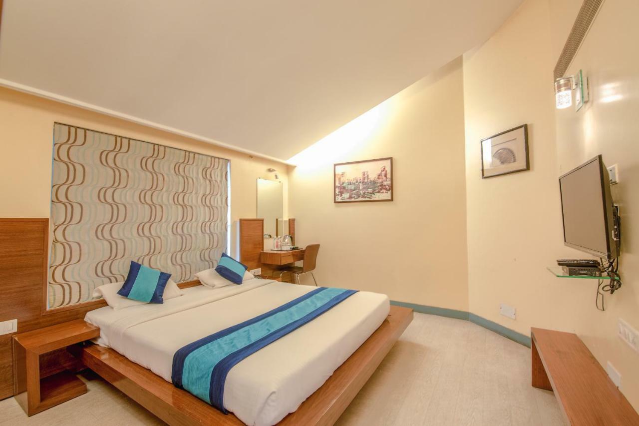 Mint Koregaon Park Next To Osho Ashram Πούνε Εξωτερικό φωτογραφία