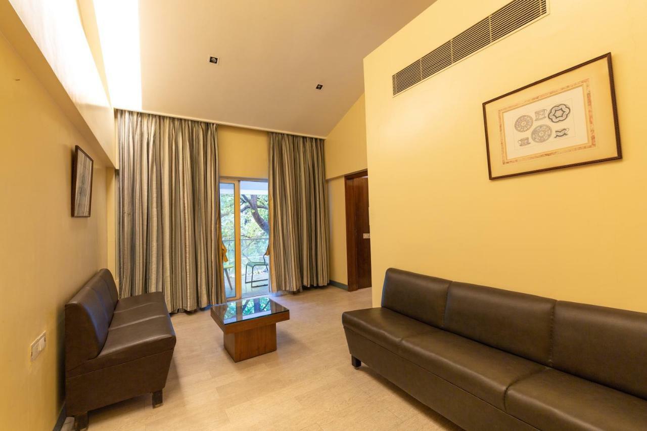 Mint Koregaon Park Next To Osho Ashram Πούνε Εξωτερικό φωτογραφία
